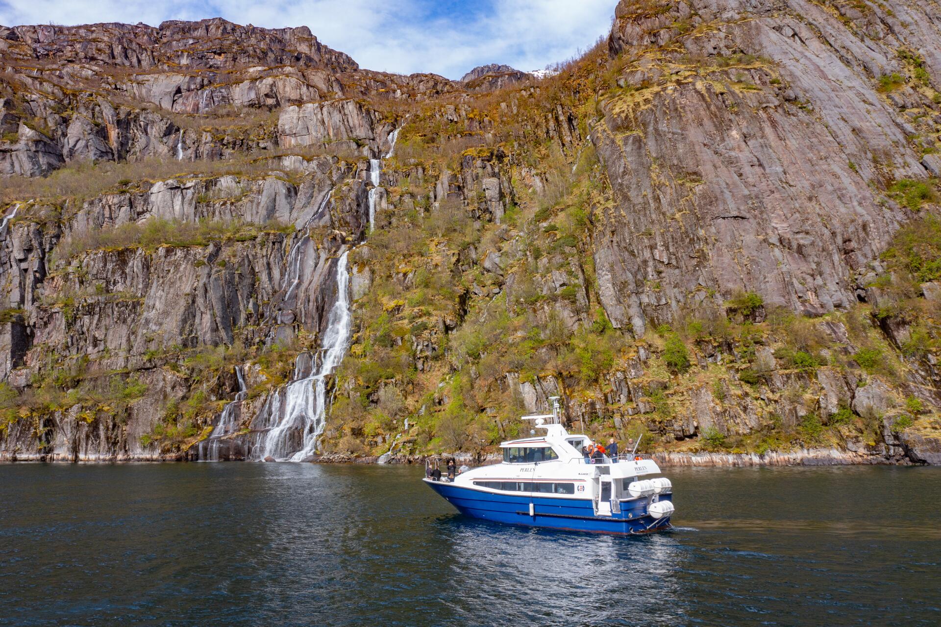 Trollfjordcruise med Fjord Cruise Vesterålen