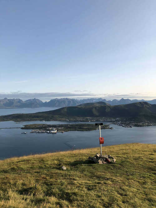 Hallartinden